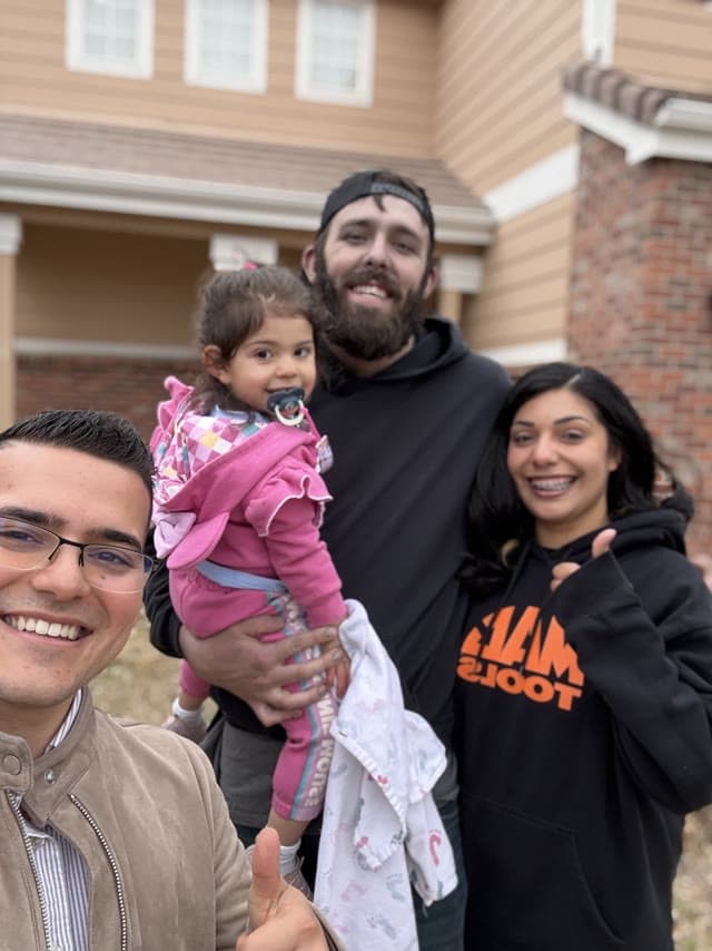 Robin Vasquez & Shaun Papineau, compró casa en Brighton, CO